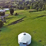 Yurt en Puyehue con Vistas Panorámicas